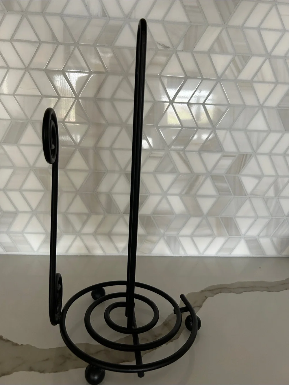 Black Decorative Metal Paper Towel Holder